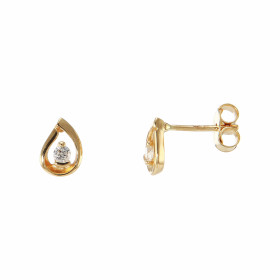 Boucles d'oreilles en Or Jaune 750 serties de deux diamants de 0,04 carat. Dimensions du motif (vue de face) : 7,5x 5,5mm....