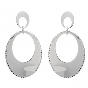 Boucles d oreilles pendantes argent rhodié composées 2 ovales dont le plus grand est ciselé sur le contour. Un anneau sert...