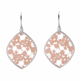 Boucles d oreilles pendantes argent rhodié argent flashé or rose forme losange ajouré Largeur : 27mm Longueur totale : 50m...