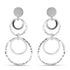 Boucles d'oreilles pendantes en argent rhodié composées de 2 cercles lisses et 2 cercles ciselés. Largeur : 24mm. Longueur...