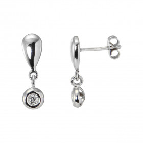 Boucles d&#39;oreilles pendantes en Or Blanc 750 et Diamant. Les Diamants sont sertis dans un motif en or blanc de 5mm de ...