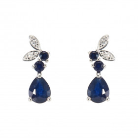 Boucles d oreilles Pendantes Or Blanc 750 Saphir Diamant Ces boucles sont serties Saphirs ronds poires pour un poids total...