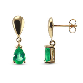  Boucles d oreilles pendantes Or Jaune 750 serties d émeraudes poires 7x5mm Poids total des émeraudes : 1 carat Qualité ém...