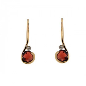 Boucles d oreilles Or Jaune 750 Grenat Diamant Ces boucles sont serties grenats ronds 6mm diamètre Un petit diamant 0,01 c...