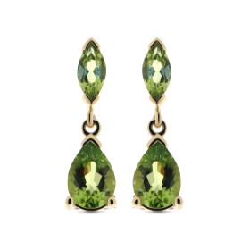 Boucles d'oreilles pendantes Péridot en Or Jaune 375. Les Péridots sont taillés en marquise de 6x3mm et en poire de 7x5mm....