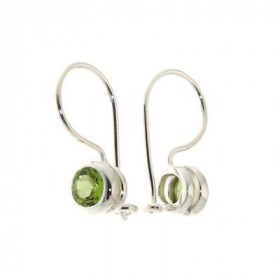 Boucles d'oreilles Argent 925 P&eacute;ridot pendantes serties de pierres rondes de 5mm de diam&egrave;tre. Longueur : 20mm