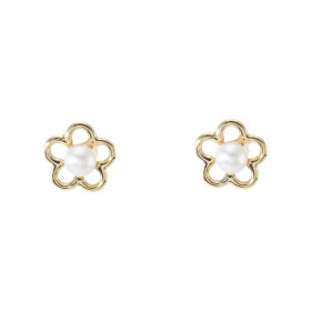 Boucles d'oreilles puces en Or Jaune 375 en forme de fleur avec au centre une perle de culture. Dimension de la puce : 8x8mm