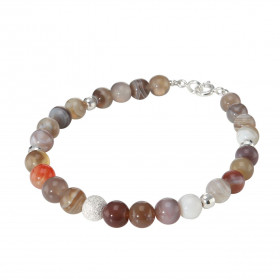 Bracelet Agate Botswana 6mm Argent Ce bracelet est composé pierres 6mm, 4 perles facettées Argent 4mm diamètre d une perle...