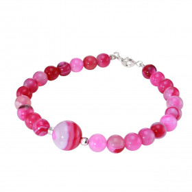 Bracelet Agate Rose 6-10mm et Argent. Ce bracelet est composé de pierres de 6mm et d'une pierre de 10mm en son centre. Ell...