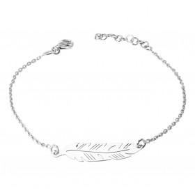  Bracelet argent composé d une plume 25x7mm Chaîne maille forçat : 1,4mm large Longueur ajustable 17 à 19cm 