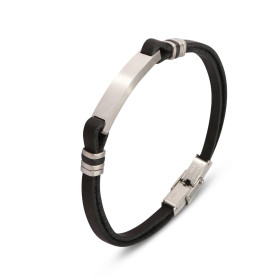 Un bracelet élégant en cuir noir avec une plaque centrale en acier inoxydable et des détails argentés, fermé par une boucl...