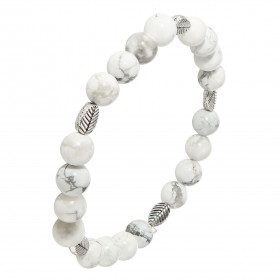 Bracelet Howlite Blanche 8mm et Motif Feuille. Ce Bracelet est composé de 20 perles de 8mm en Howlite Blanche et de 5 inte...