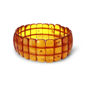Bracelet Plaquettes Ambre couleur cognac 24mm x 18.2cm Ambre couleur cognac Enfilage sur élastique double Largeur : 24mm L...