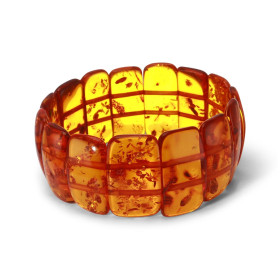 Bracelet Plaquettes Ambre couleur cognac 28mm x 18.8cm Ambre couleur cognac Enfilage sur élastique double Largeur : 28mm L...