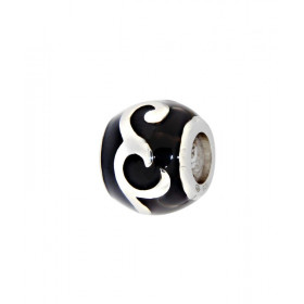 Charm Motif Ethnique Argent 925 Email Noir Dimensions du charm : 11x9mm Diamètre du trou : 5mm Motifs argent base émail no...