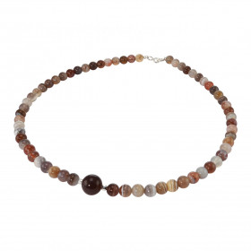  Collier Agate Botswana 6-10mm Argent Ce collier est composé boules 6mm Agate Botswana, 2 perles facettées Argent 4mm diam...