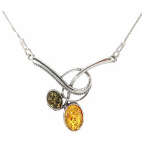 Collier Argent 925 Ambre multicolore Longueur : 46cm Dimensions du motif : 3,5 x 3,5cm 