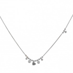 Collier argent rhodié composé d un coeur entouré 4 oxydes zirconiums sertis clos un oxyde légerement excentré Chaîne maill...