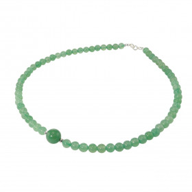 Collier Aventurine 6-10mm et Argent. Ce collier est composé de boules de 6mm en Aventurine, de 2 perles facettées en Argen...