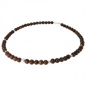 Collier Bronzite 6mm et Argent. Ce collier est composé de boules de 6mm en Bronzite, de 6 perles facettées en Argent de 4m...