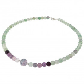 Collier Fluorine 6-10mm Argent Ce collier est composé boules 6mm Fluorine, 2 perles facettées Argent 4mm diamètre d une pe...