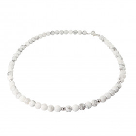 Collier Howlite 6mm Argent Ce collier est composé boules 6mm Howlite, 6 perles facettées Argent 4mm diamètre d un perle ma...