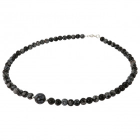 Collier Obsidienne 6-10mm Argent Ce collier est composé boules 6mm Obsidienne, 2 perles facettées Argent 4mm diamètre d un...