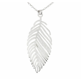 Collier Plume en Argent 925. Longueur ajustable de 40 à 45cm. Dimensions du motif : 50x20mm