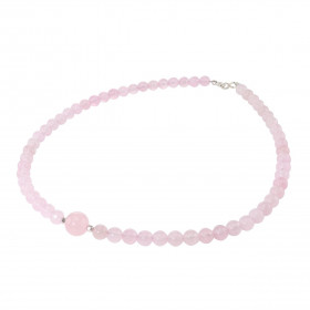 Collier Quartz Rose 6-10mm et Argent. Ce collier est composé de boules de 6mm en Quartz Rose, de 2 perles facettées en Arg...