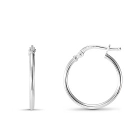 Créoles argent rhodié une section ronde 1,5mm large Système d attache : charnière Diamètre extérieur : 18x20mm