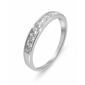 Demi alliance or blanc 375 oxydes zirconium Largeur bague : 3,5mm Bague sertie 9 pierres 2mm serti clos Autres tailles dis...
