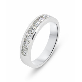  Demi alliance Or Blanc 750 sertie 10 Diamants Serti Rail Poids total diamant : 0.63 carat Qualité Diamant : G Si 