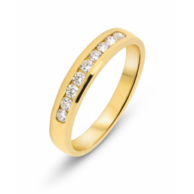  Demi alliance Or Jaune sertie 9 diamants 1,8mm diamètre (0,25 carat au total) Serti rail Largeur monture (vue dessus) : 3...