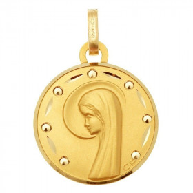  Médaille Vierge Diamantée Or Jaune 375 (15mm) Finition satinée sur les deux faces Effet diamantée sur face avant Diamètre...