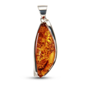 Pendentif argent 925 composé d une ambre forme navette 15x46mm Largeur : 19mm Longueur (bélière incluse) : 57mm Pièce unique 