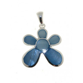 Pendentif Argent 925 Nacre Bleue motif Fleur. Dimensions du pendentif (bélière incluse): 27 x 19 mm. 
