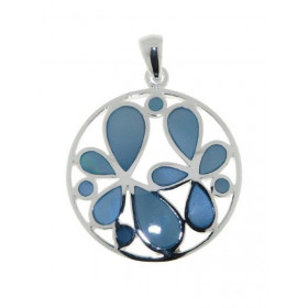 Pendentif en Argent 925 et Nacre bleue. Diamètre du cercle : 22mm. Hauteur bélière incluse : 30mm. 