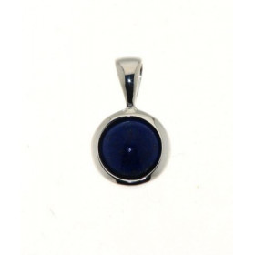 Pendentif Argent 925 Lapis. Pierre ronde de 7mm de diamètre. Dimensions du pendentif (bélière incluse) : 16 x 9 mm. 