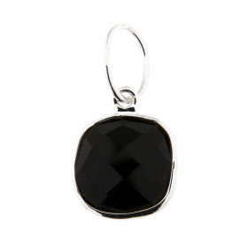 Pendentif Argent 925 Onyx Ce pendentif est serti d une pierre coussin taillée dome La pierre mesure 10x10mm Les dimensions...