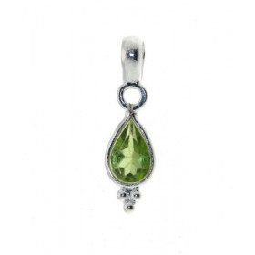 Pendentif Argent 925 Péridot serti d une pierre taille poire 7x5mm Dimensions du pendentif (bélière incluse) : 21 x 6mm 