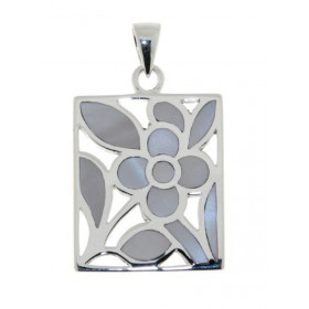 Pendentif fleur Argent 925 Nacre Dimensions du rectangle : 22x19mm Hauteur (bélière incluse) : 30mm 