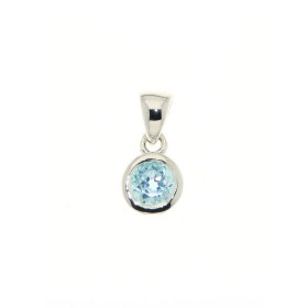 Pendentif Argent 925 Topaze Bleue serti d'une pierre de 5mm. Dimensions du pendentif (bélière incluse) : 14x7mm. 