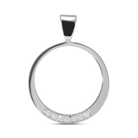 Pendentif Cercle en Or Blanc serti de 7 diamants de 1,2mm de diamètre. Dimensions du pendentif : 25 x 18mm. Poids Diamant ...