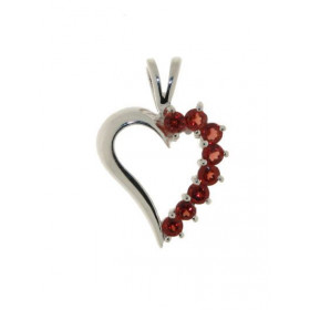 Pendentif Argent et Grenat en forme coeur. Ce pendentif en argent est serti de 8 pierres de 2mm