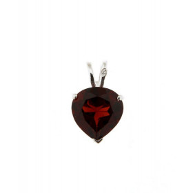 Pendentif Argent 925 Grenat Ce pendentif est serti d une pierre taille coeur 8x8mm La pierre est maintenue par un serti à ...