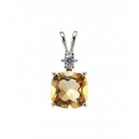 Pendentif en Argent 925 Rhodié Citrine Coussin 8x8mm et Oxyde. Pendentif serti d'une pierre taille coussin de 8x8mm et d'u...