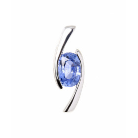  Pendentif Or Blanc 750 serti d un Saphir ovale 7x5mm (1.2 carat) Dimensions du pendentif : 18x7mm 