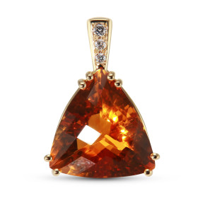 Pendentif en Or Jaune 750 serti d&#39;une Citrine Trillion AAA de 20mm et de 3 diamants. Poids total diamant : 0,125 carat...