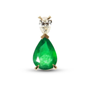  Pendentif Or Jaune 750 serti d une Emeraude AAA Poire 10.5x7.5mm d un Diamant poire 5.8x3.7mm Poids Emeraude : 1.76 carat...