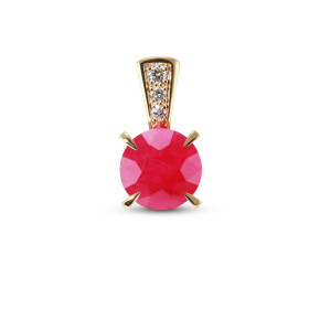  Pendentif Or Jaune 750 serti d un Rubis Birman Rond 7.2mm 3 diamants Dimensions du pendentif : 14x7mm Poids Rubis : 2.3 c...